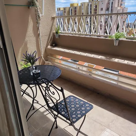 J&sa With Balcony And Garage Appartement *