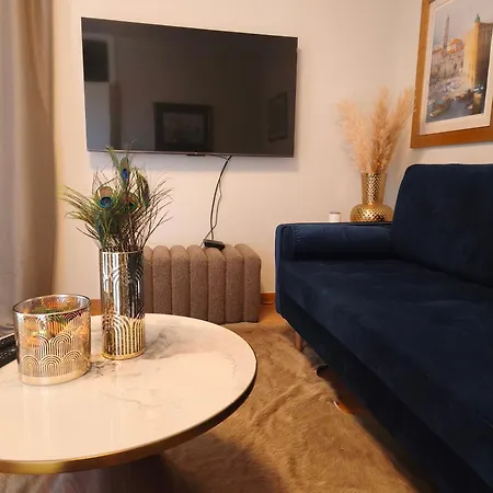 J&sa With Balcony And Garage * سبليت
