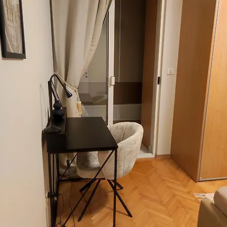 J&sa With Balcony And Garage Διαμέρισμα Σπλιτ